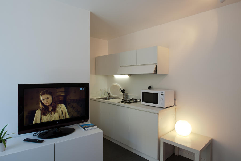 Nardones 48 Apartment Наполи Екстериор снимка